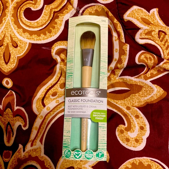 Liquid & Cream Foundation Brush - Picture 2 of 4